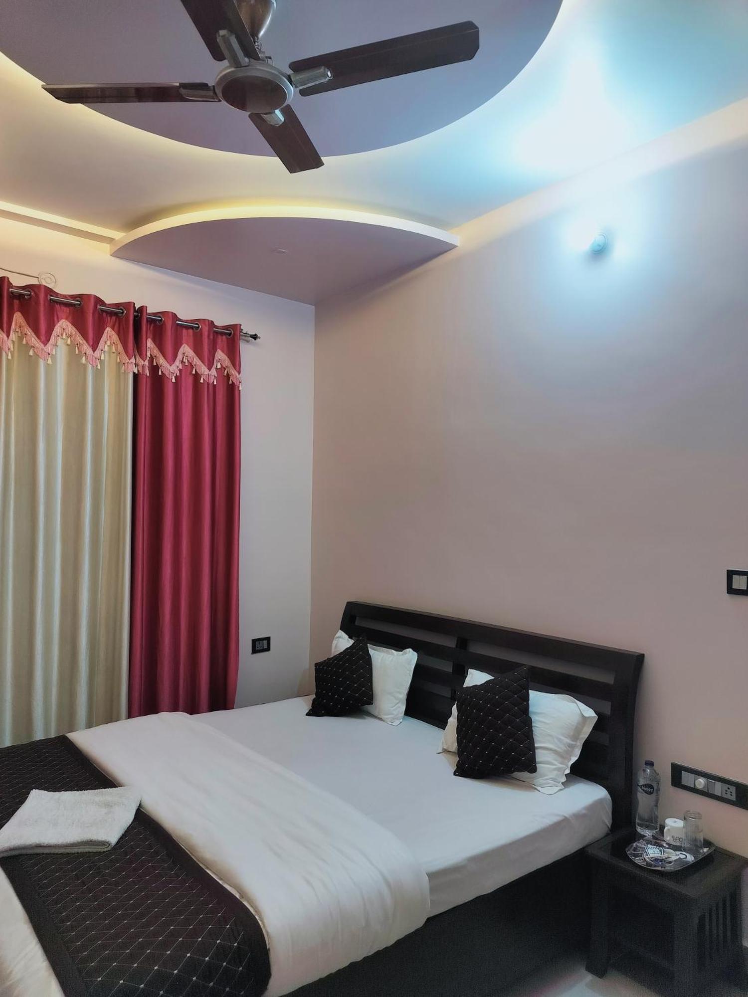 Shree Nanda Guest House 바라나시 외부 사진