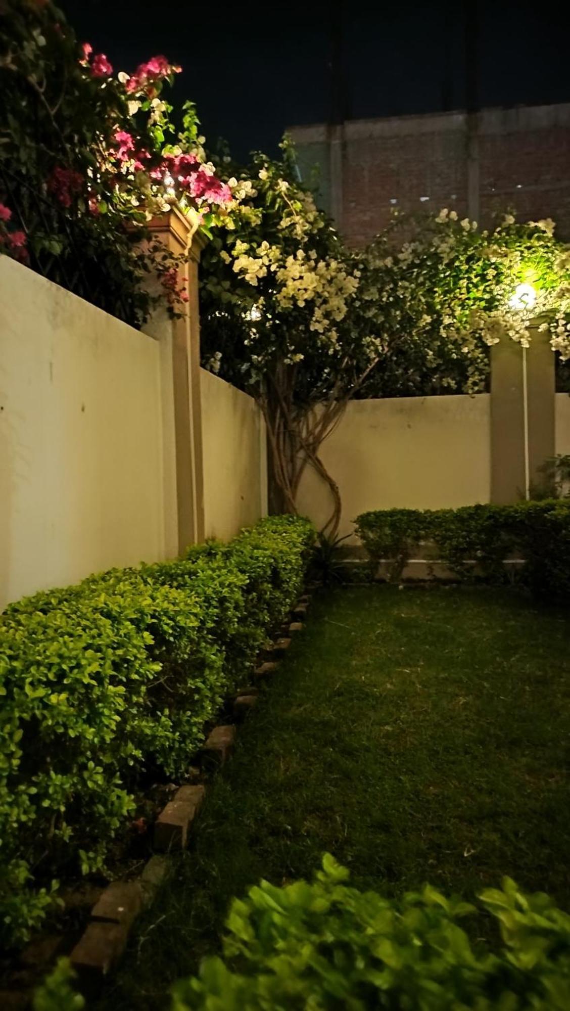 Shree Nanda Guest House 바라나시 외부 사진