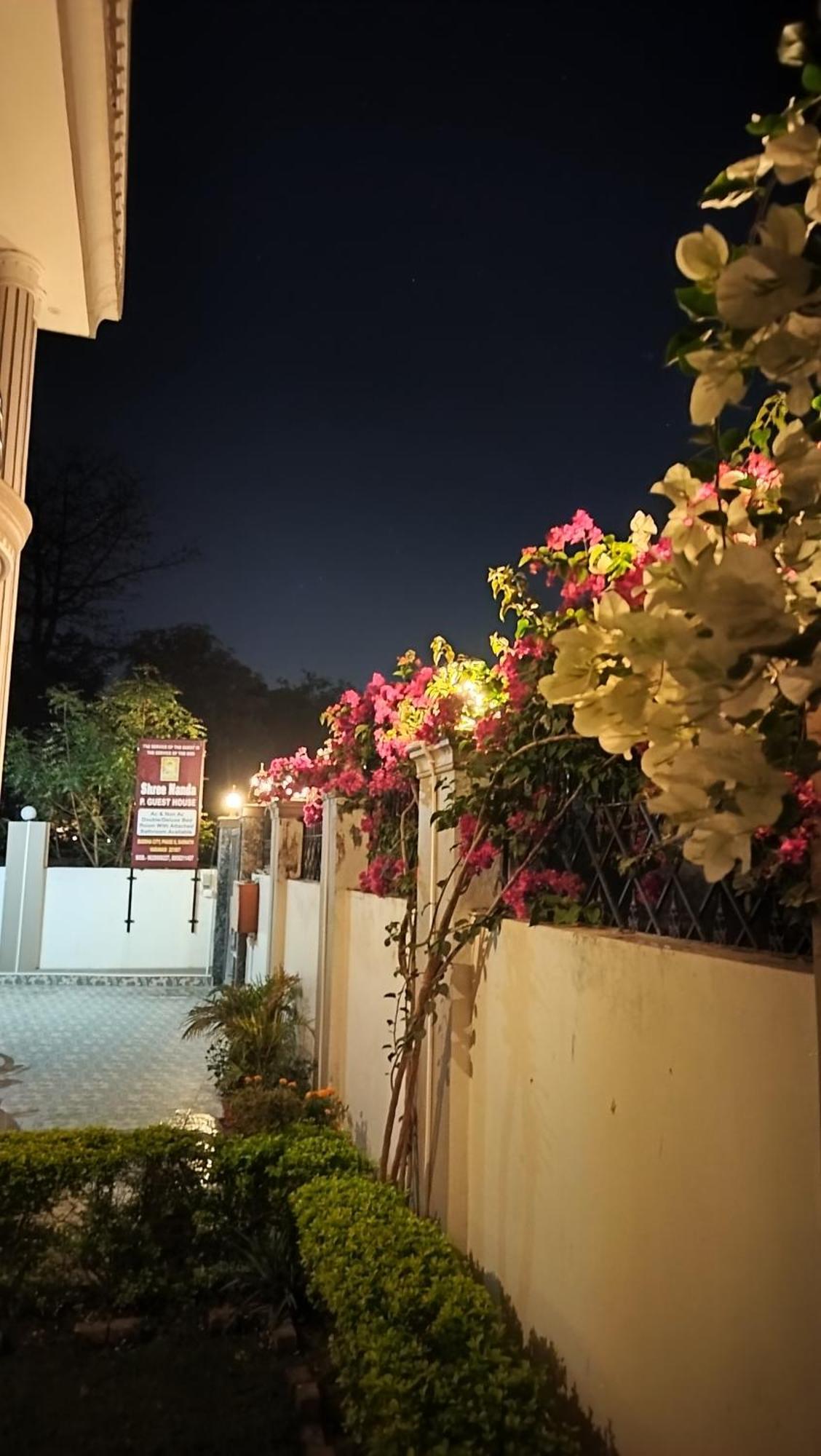 Shree Nanda Guest House 바라나시 외부 사진